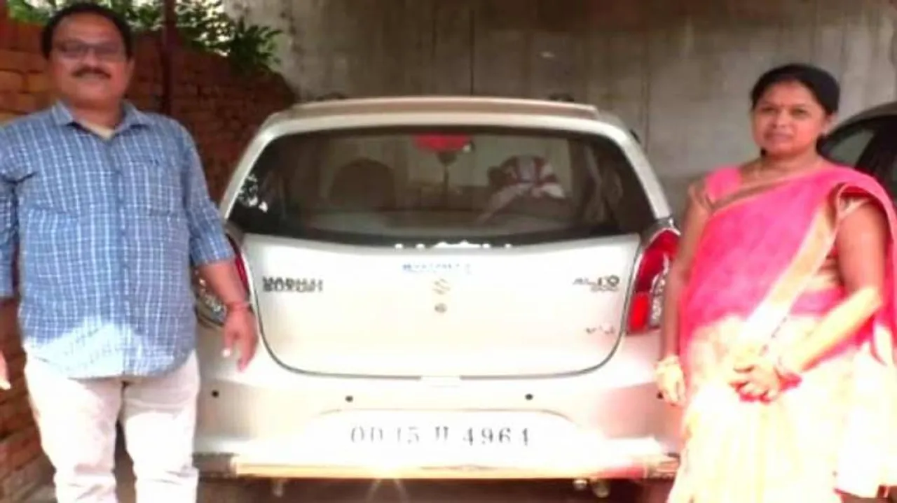Car Driver In Odisha Issued Challan For Not Wearing Helmet