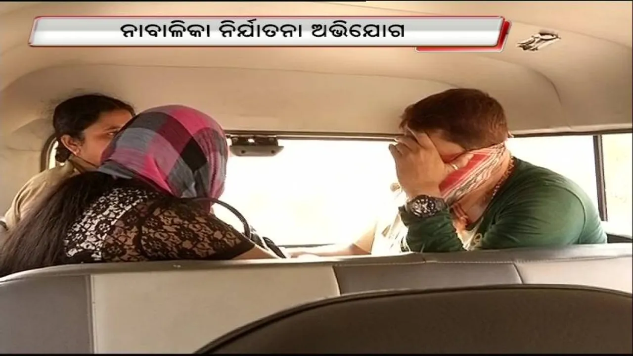 Marine engineer, wife arrested for torturing minor girl