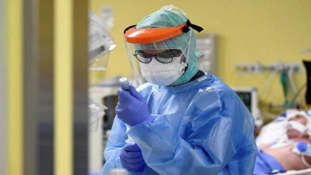 Docs fear Indore’s Covid-19 strain deadlier, MP to send samples to NIV Pune