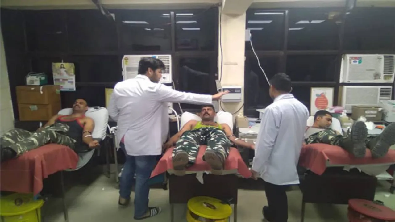CRPF Troopers Donate Blood For Riot-Hit At GTB Hospital