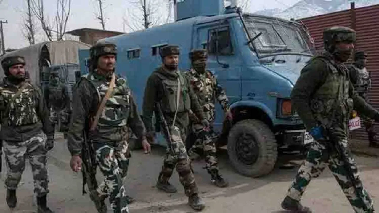 CRPF trooper kills 3 colleagues, shoots himself