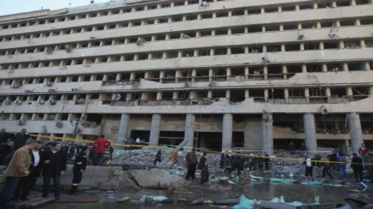 5 killed, scores injured as deadly blasts hit police in Cairo
