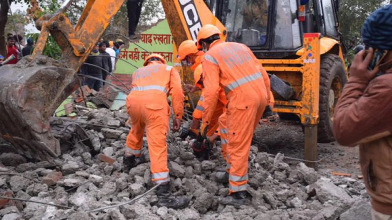 19 Dead, 20 Injured As Roof Of Cemetery Collapses In Ghaziabad