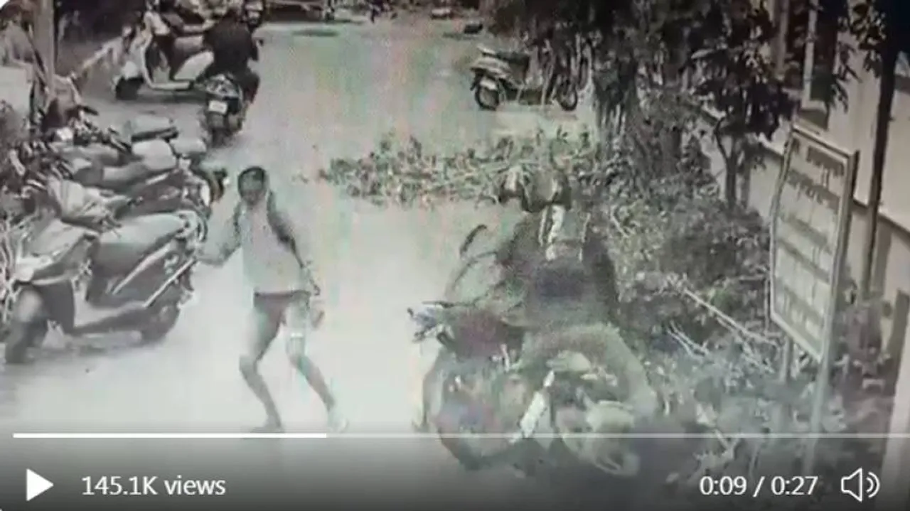 What A Catch! Chennai SI Nabs Bike-Borne Mobile Snatcher | Video Inside