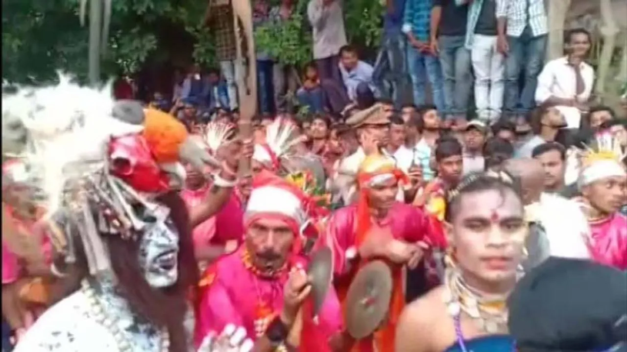 Maa Manikeswari’s Chhatar Jatra Begins In Bhawanipatna