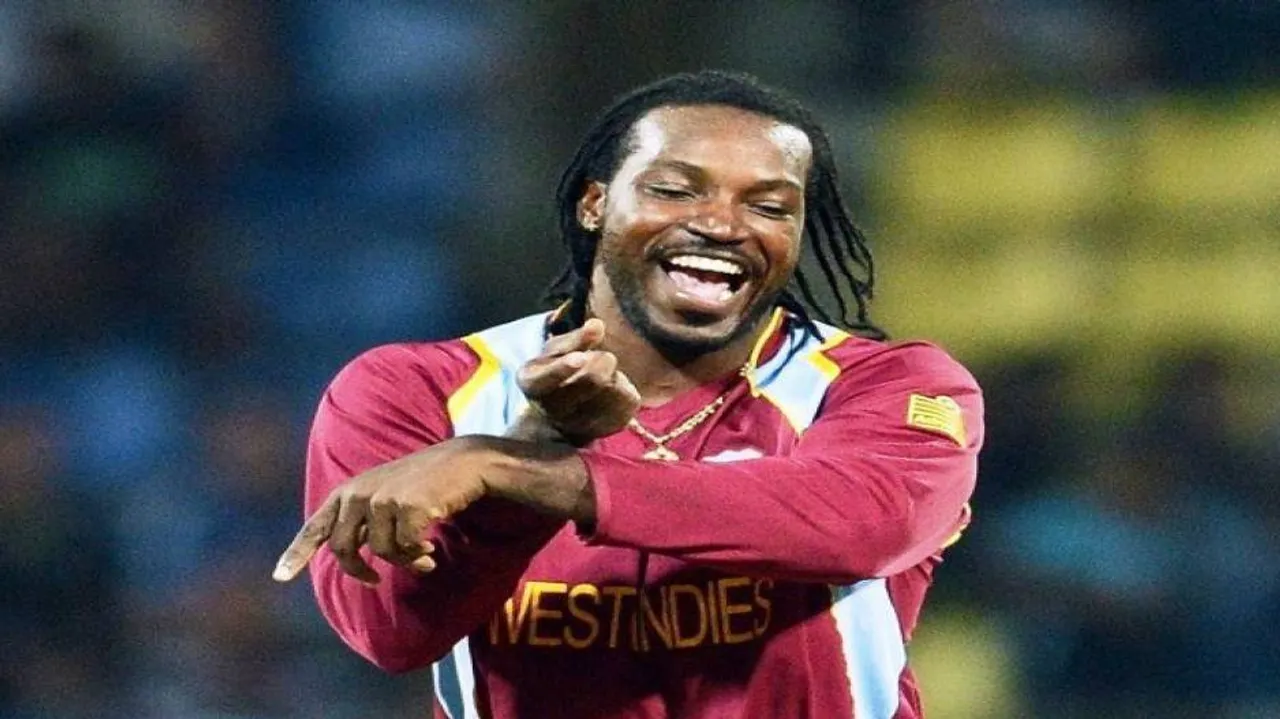 Gayle asks out TV journo on air during BBL!