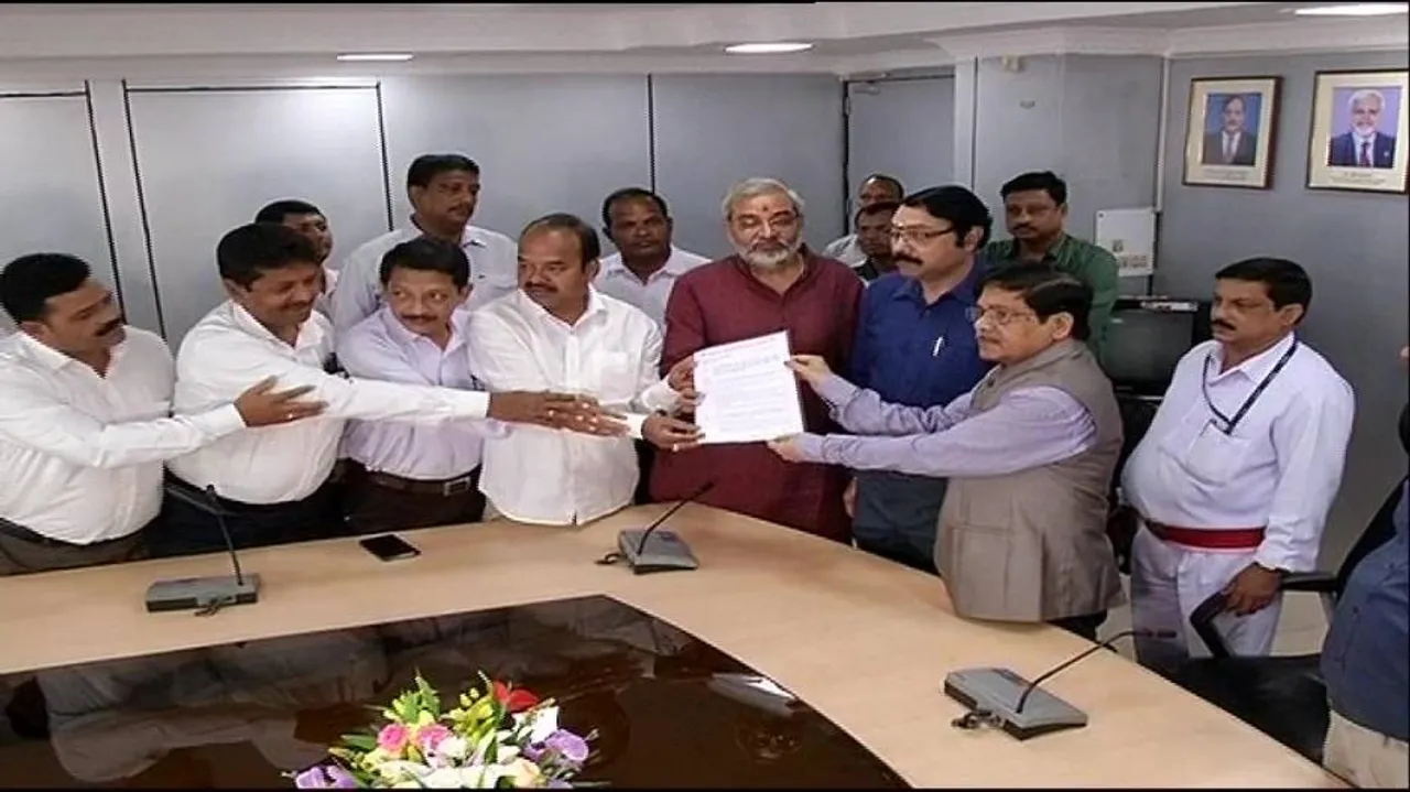 BJP alleges BJD using Govt chopper in poll campaign