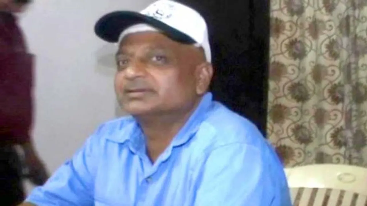 Army officer held for misusing red beacon