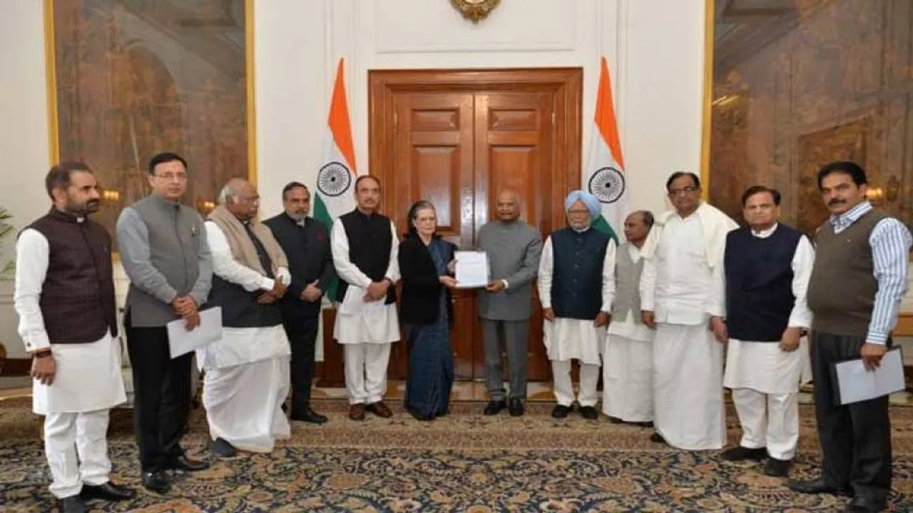 Delhi violence: Cong leaders meet Prez, demand Amit Shah's resignation over 'abdication of duty'