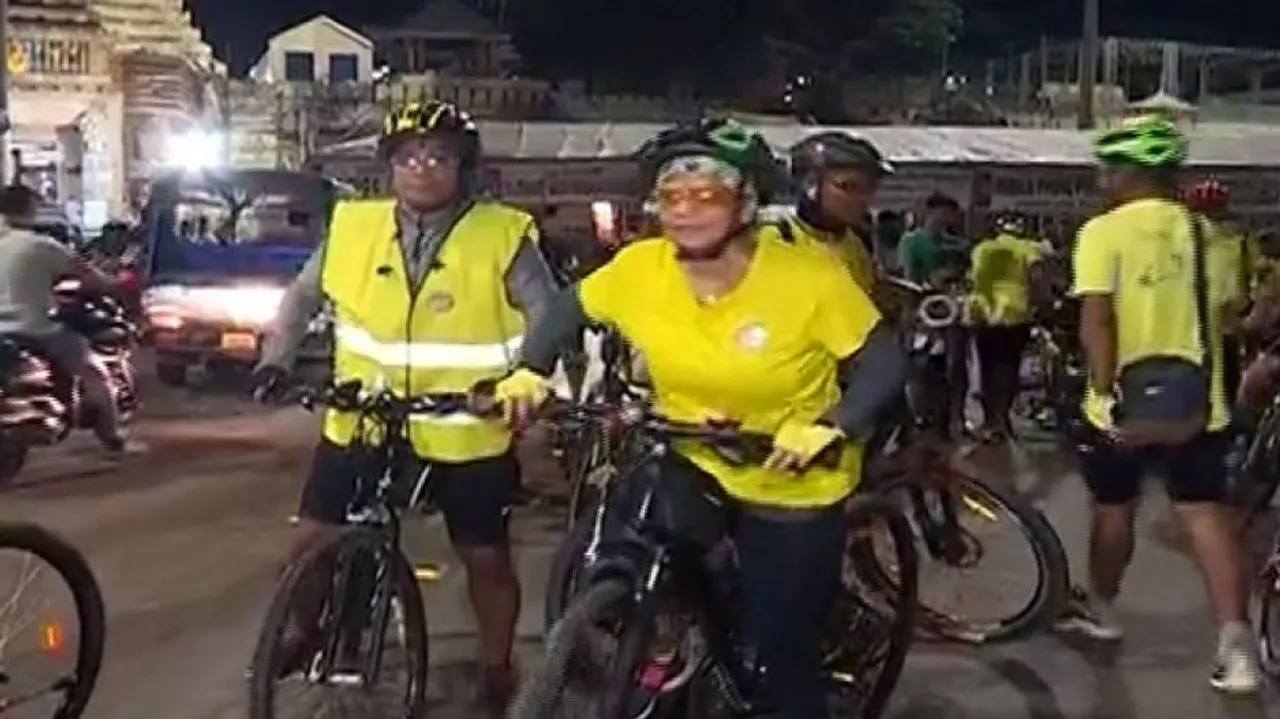 Cyclists pedal to promote tourism in Odisha