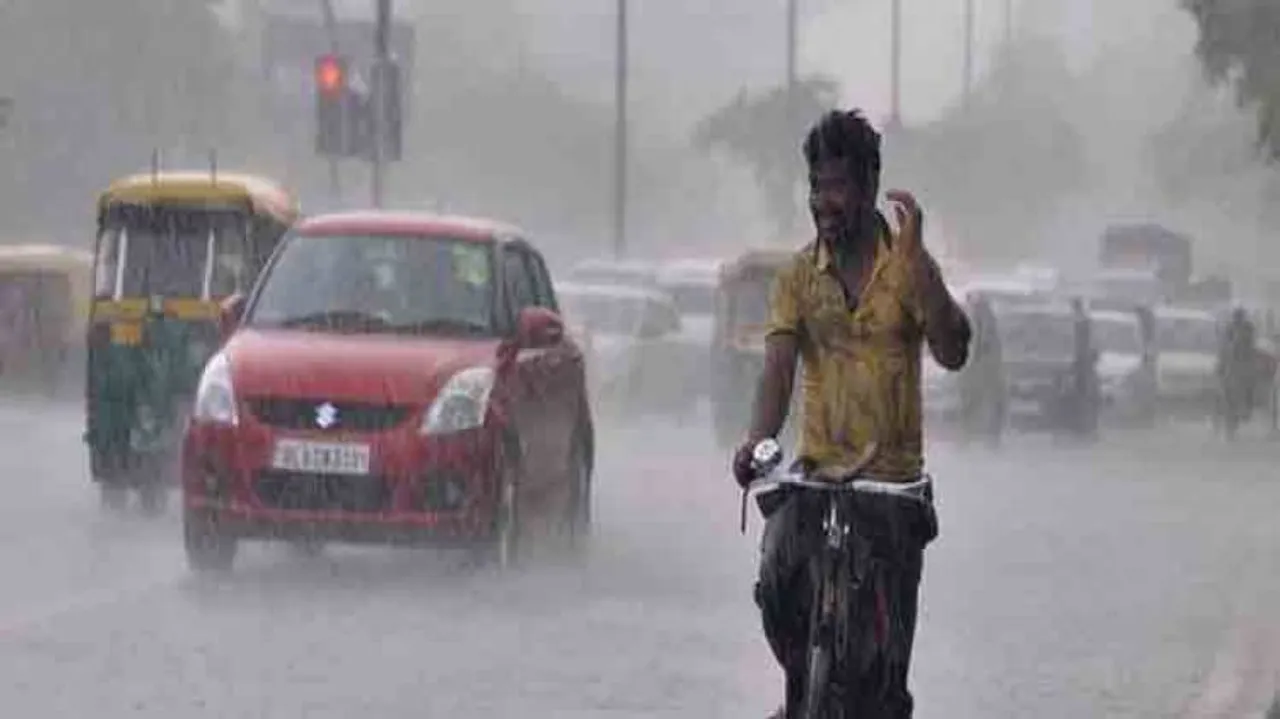 Cyclone Daye weakens, dumps heavy rain in Odisha