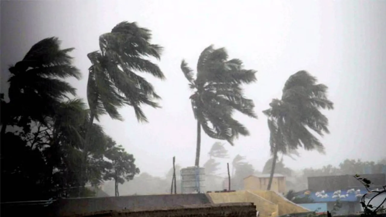 Cyclone alert issued for Odisha, Andhra Pradesh