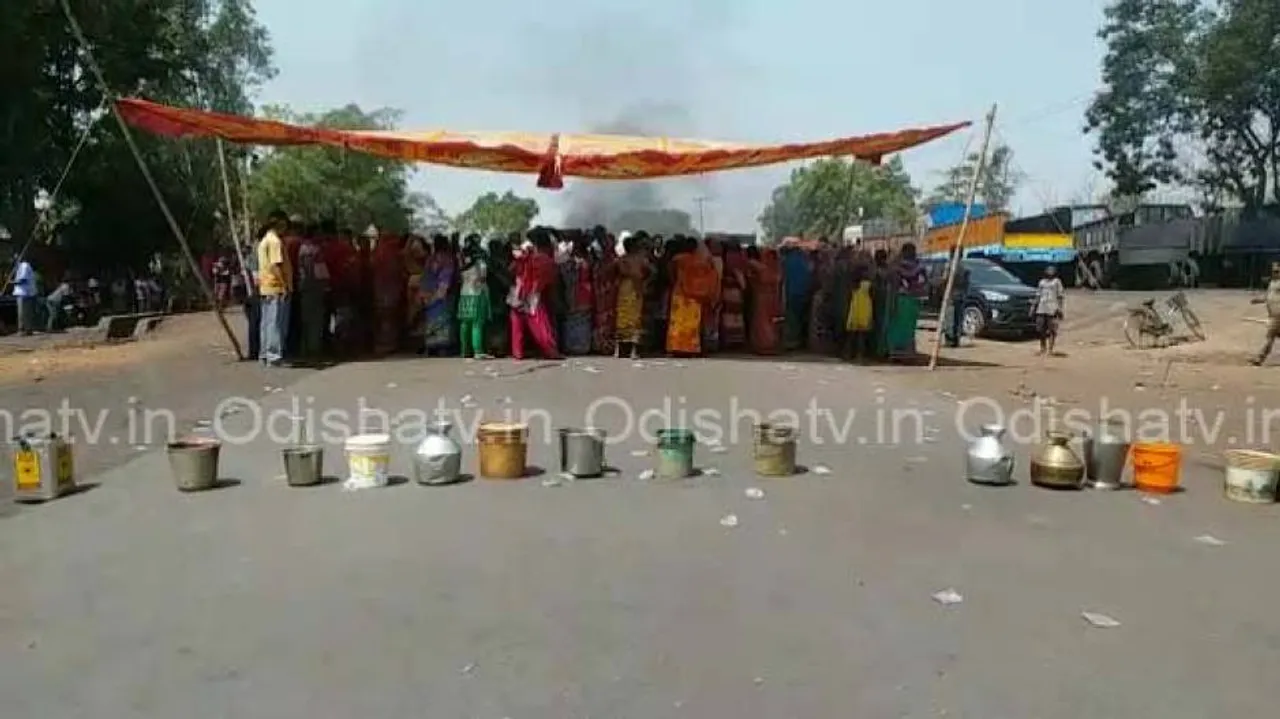 Water woes: Cuttack, Belpahar residents stage protest