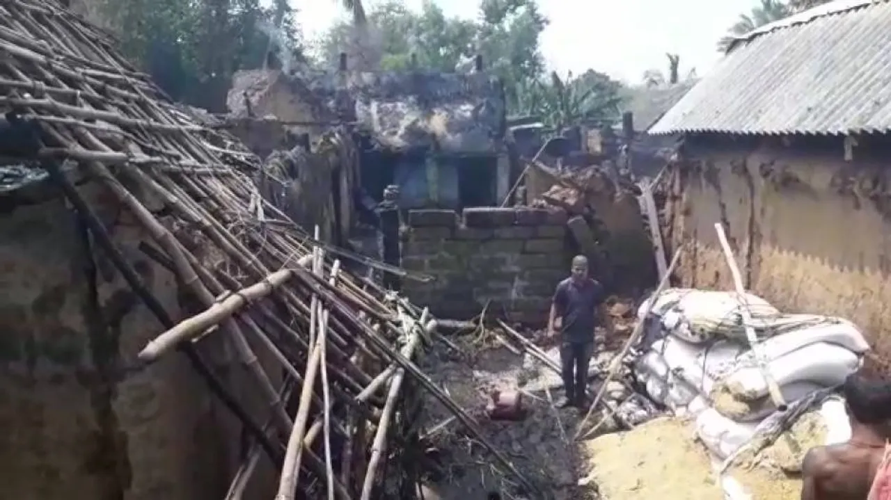 Villagers take to road protesting violence in Delang