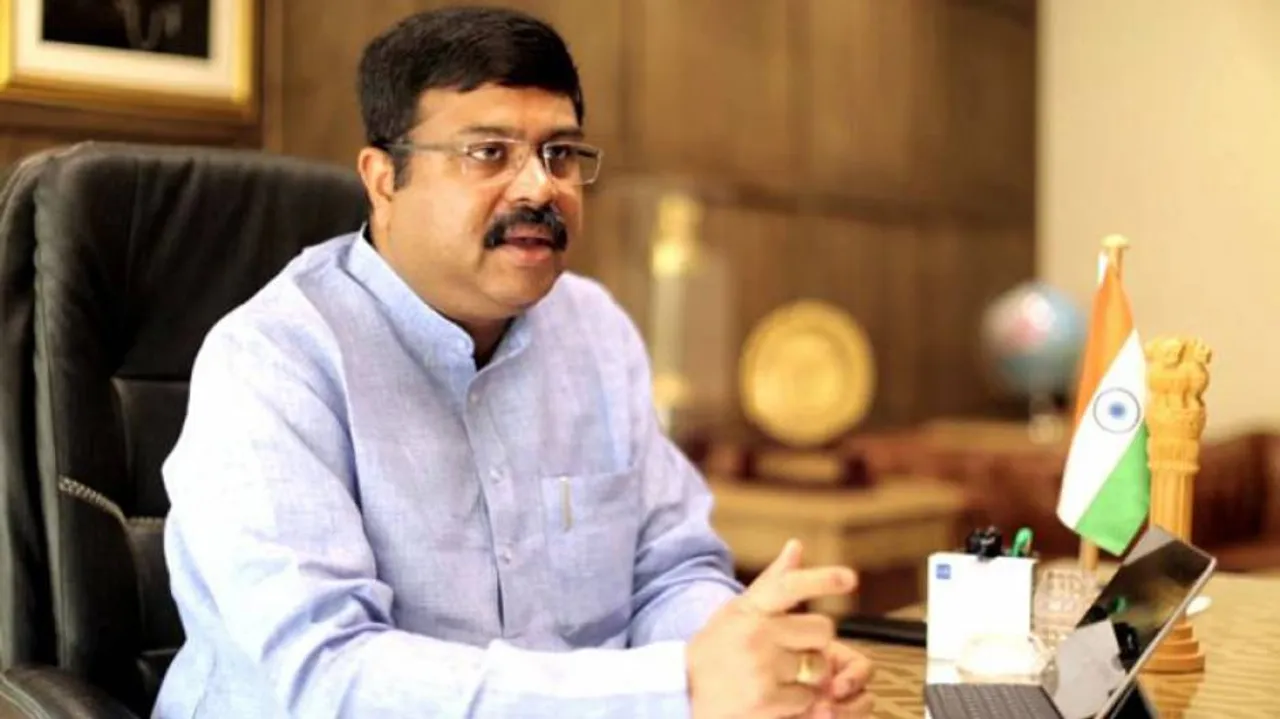 Dharmendra Pradhan Urges Odisha CM To Set Up Village-Level Covid Crisis Management Committees