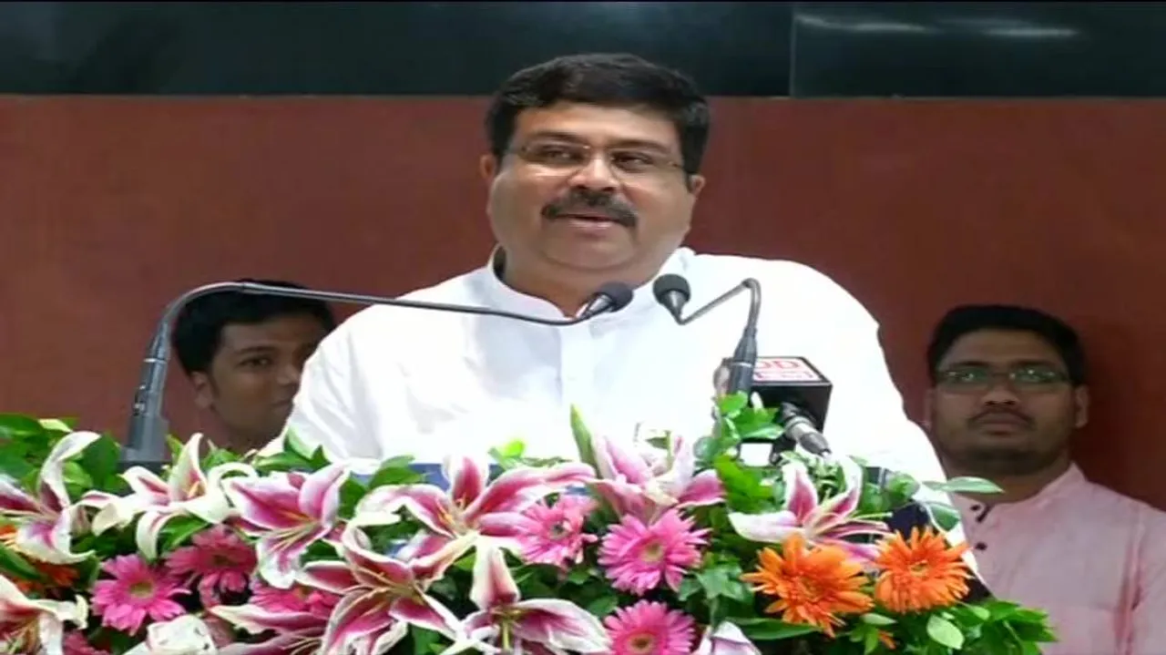 Dharmendra inaugurates New India programme