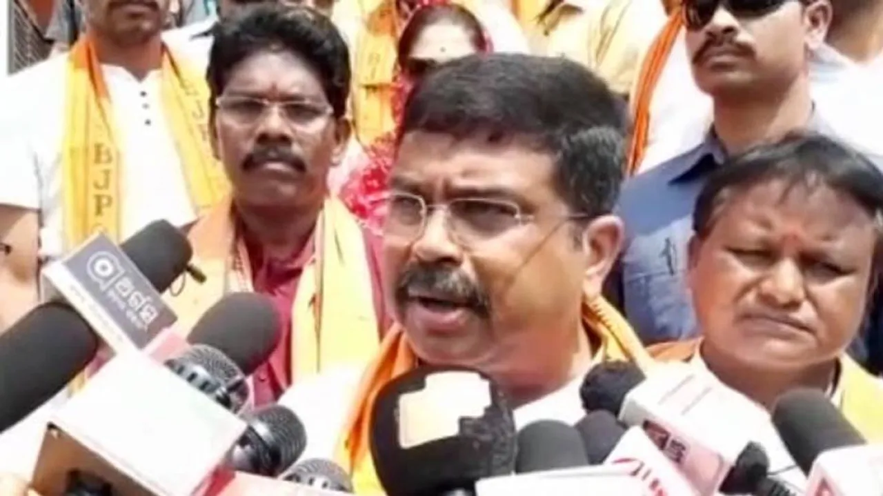 Oil India donates Rs 3.2cr towards free kerosene for Fani-hit Odisha