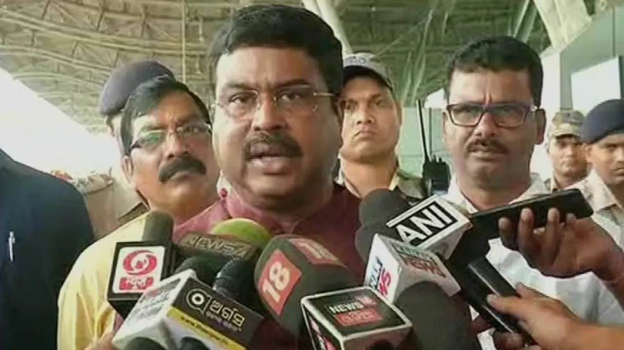 Dharmendra suggests Odisha govt to cut tax on fuel to rein in prices