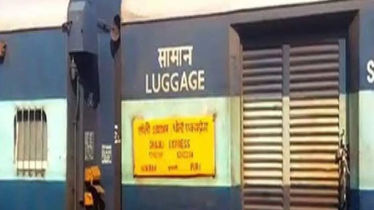 Generator coach of Dhauli Express catches fire, no casualty