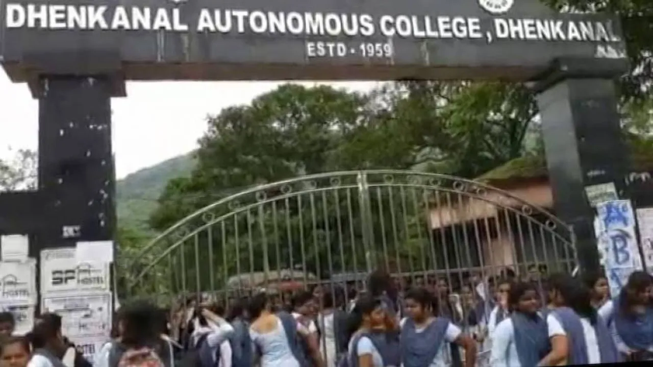 Girls' Hostel Inmates Of Dhenkanal College Protest Over Water shortage