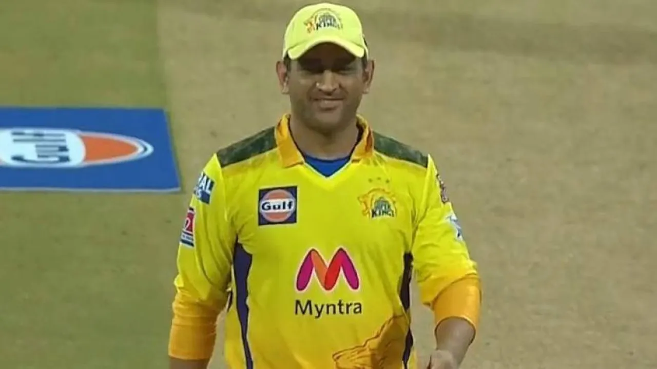 CSK Skipper Dhoni Fined Rs 12 Lakh For Slow Over-Rate