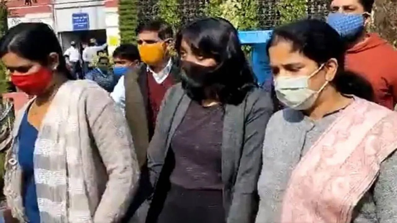 Toolkit Case: Disha Ravi Moves Delhi HC To Restrain Police From Leaking Probe Material To Media