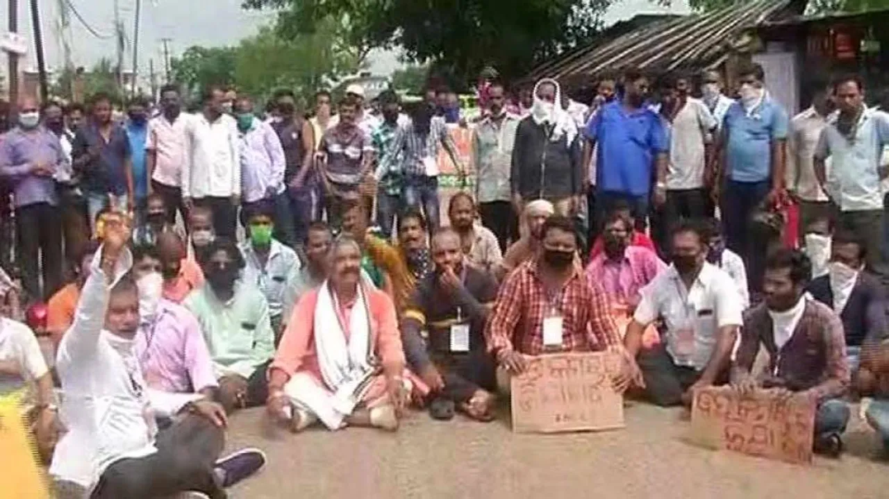 Odisha Motor Vehicle Drivers Stage Protest Demanding Compensation, Insurance