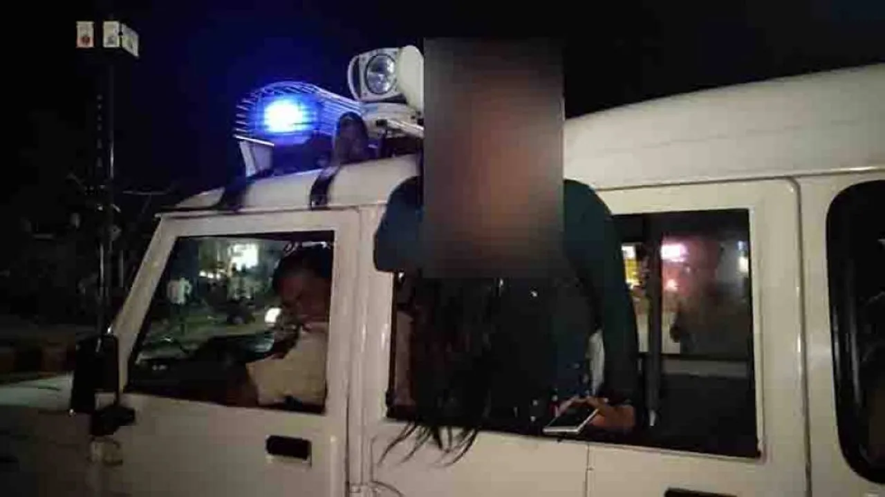 'Drunk' woman creates ruckus on Bhubaneswar street