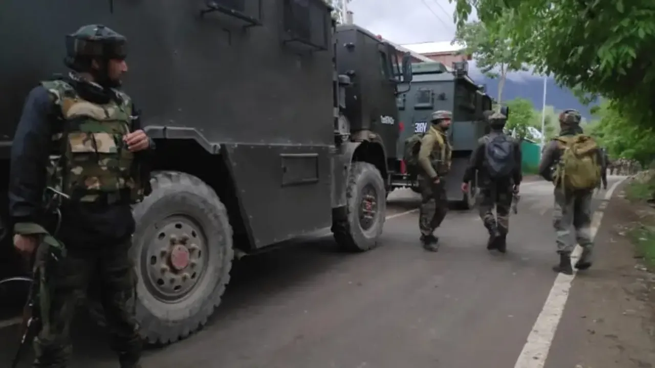 Two terrorists killed in encounter at Baramulla in J&K 