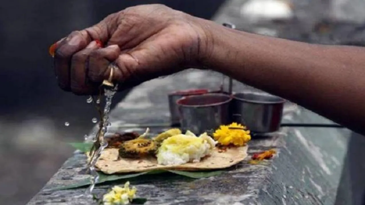 Muslim husband performs 'shradh' for departed Hindu wife