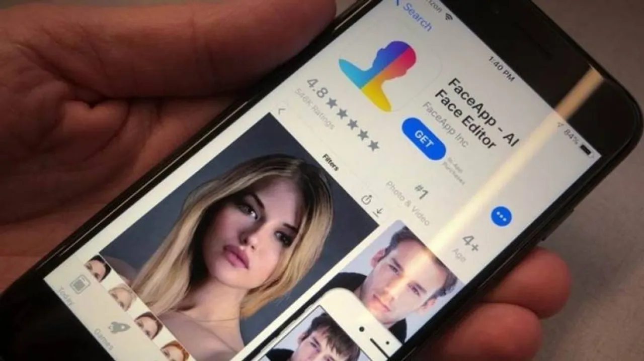 US senator calls for investigation into FaceApp