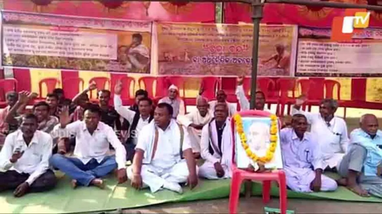 Farmers take to streets demanding drought-hit status for Koksara