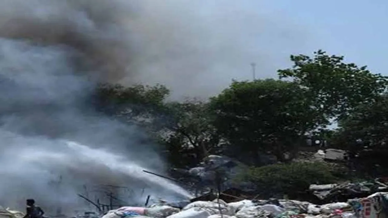 Massive Dhaka Slum Fire Displaces 50,000