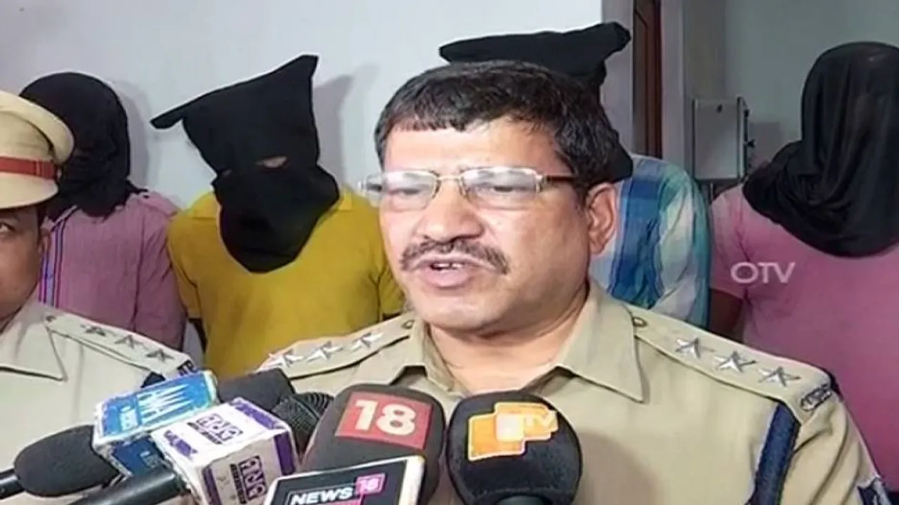 Police arrest 6 highway robbers in Odisha