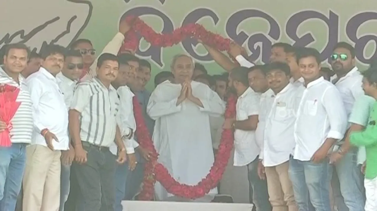 CM Naveen out to cash in on Bijepur triumph