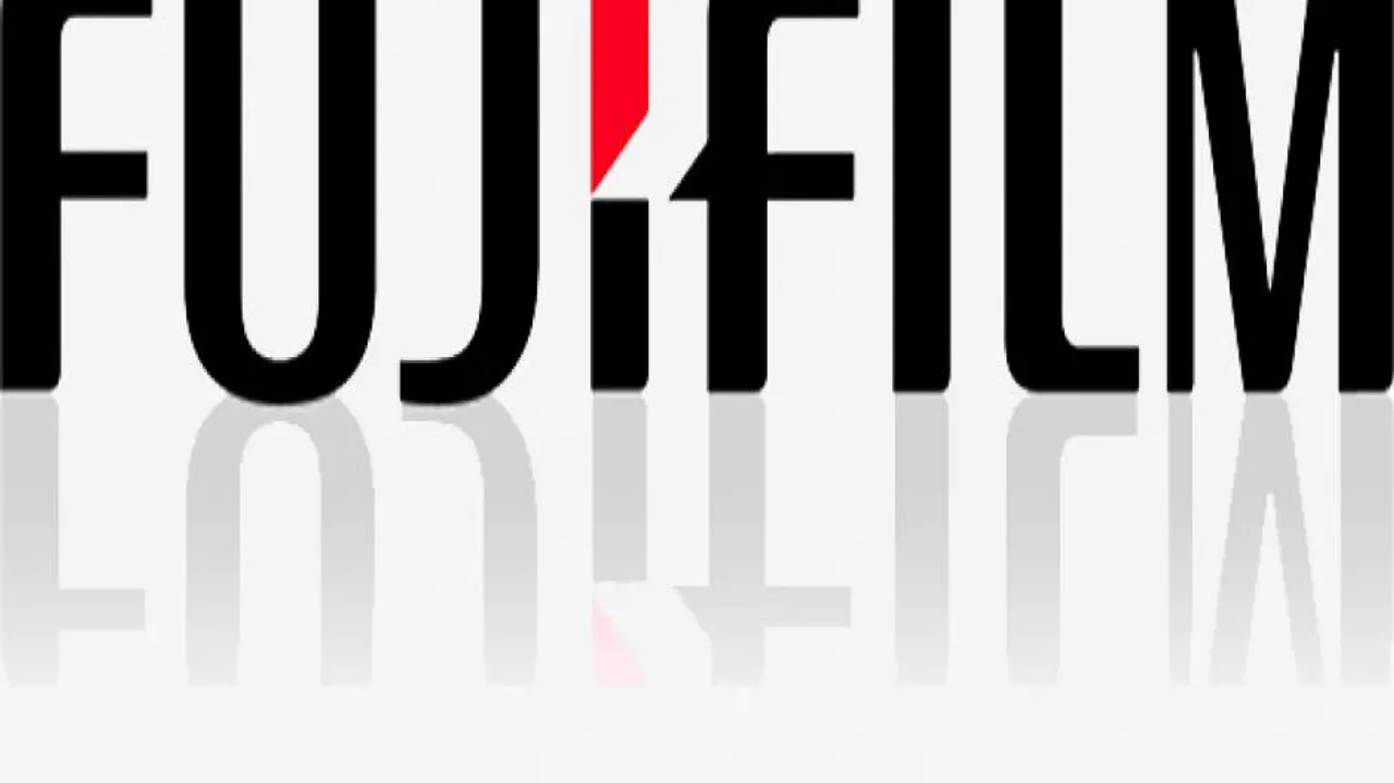 Fujifilm launches new instant camera