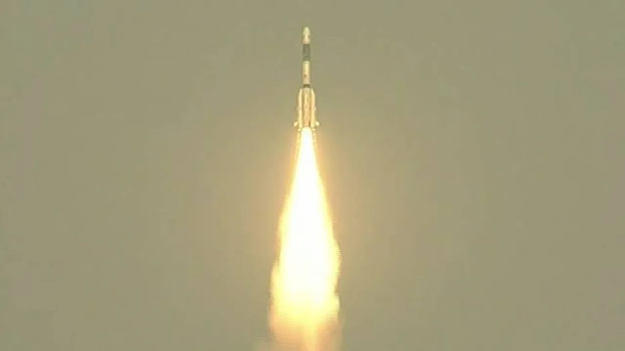 India successfully launches GSAT-6A communication satellite
