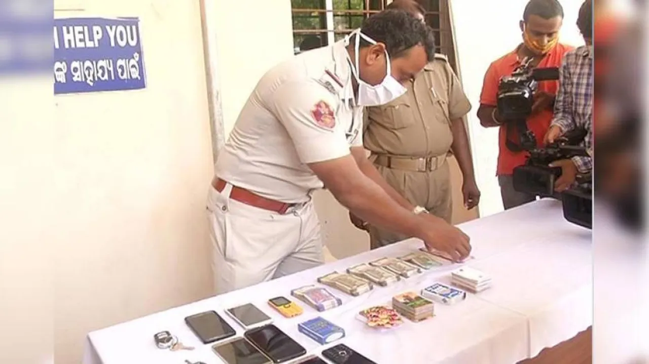 High Profile Gambling Den Busted In Bhubaneswar Hotel