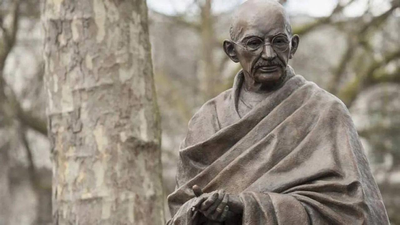 Op-Ed: Stop False-worshipping Gandhiji; Embrace Gandhigiri Instead