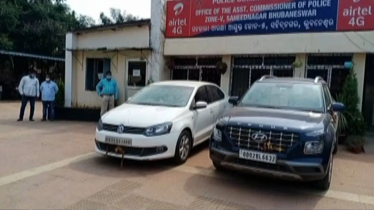 Huge Haul Of Ganja Seized From Expensive Cars In Bhubaneswar, 2 Held