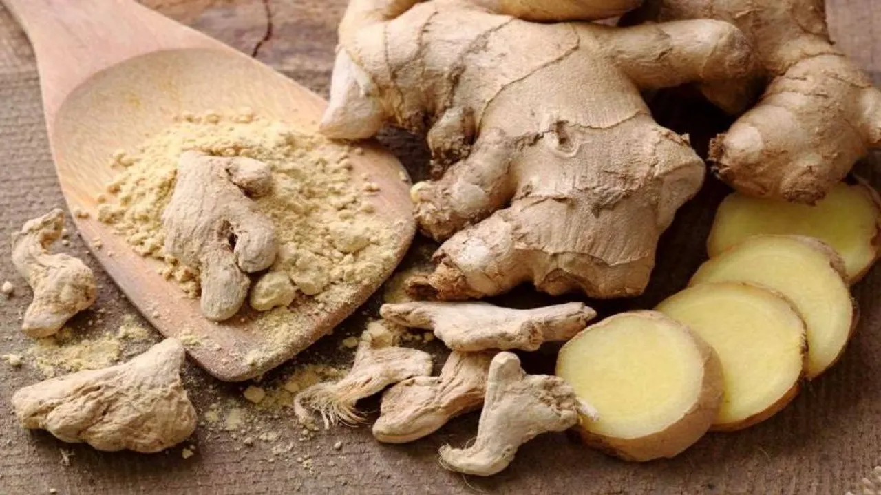 Keep stomach calm with ginger, fennel seeds