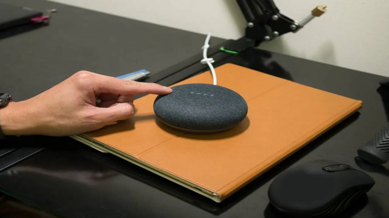 Google brings back touch controls for Home Mini speaker