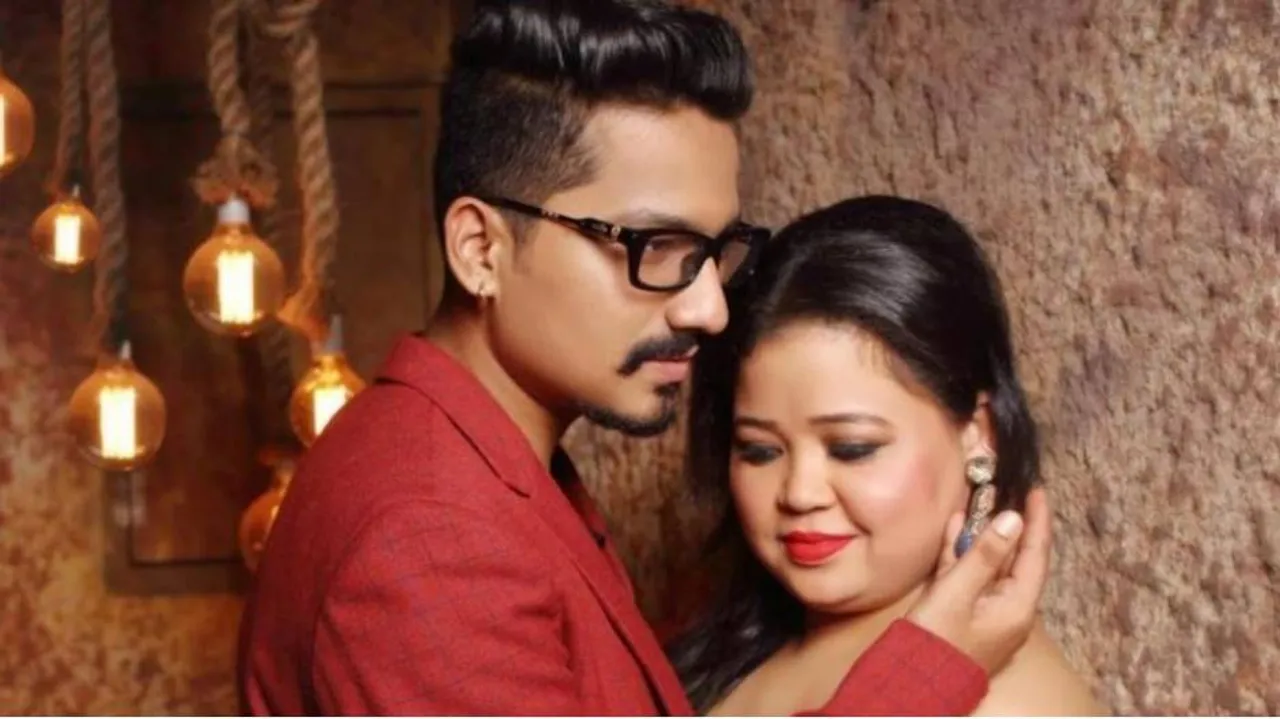 Bharti Singh and Haarsh Limbachiyaa Spotted At Aditya Narayan's Wedding Reception Clicking Selfies with Guests