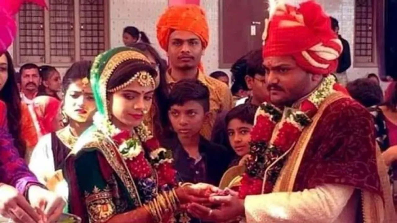 Hardik Patel weds long-time girlfriend in a simple ceremony