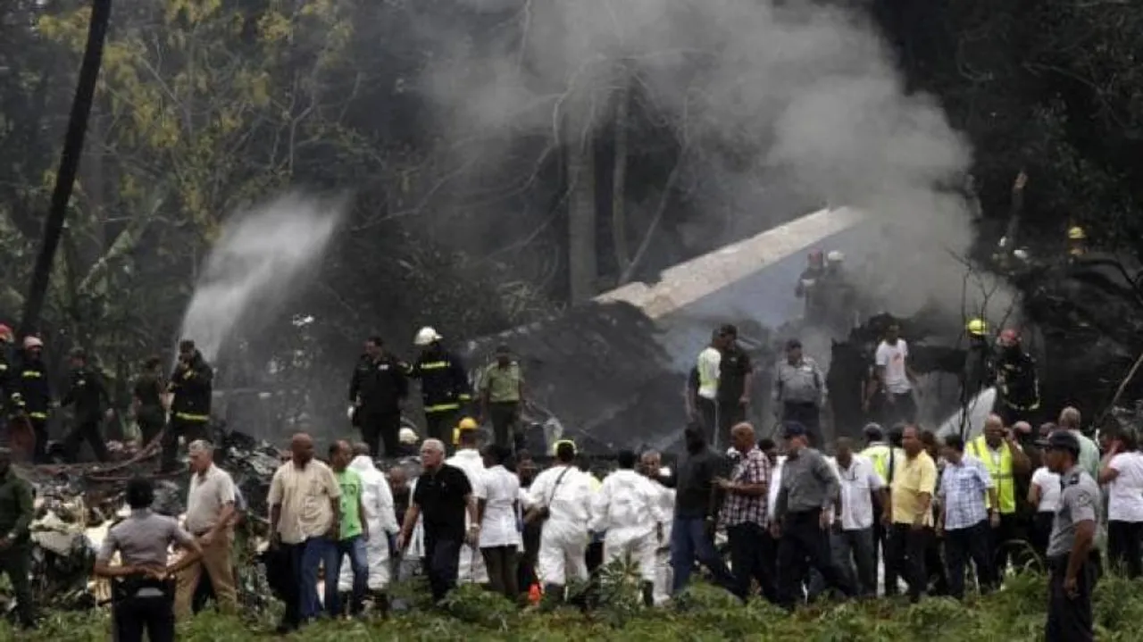 Cuba plane crash kills over 100, 3 survive