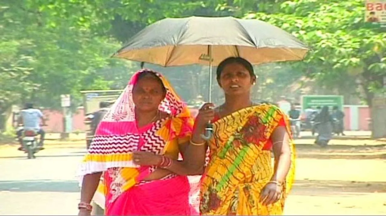 Mercury touches 44 deg C, Odisha sizzles under intense heat