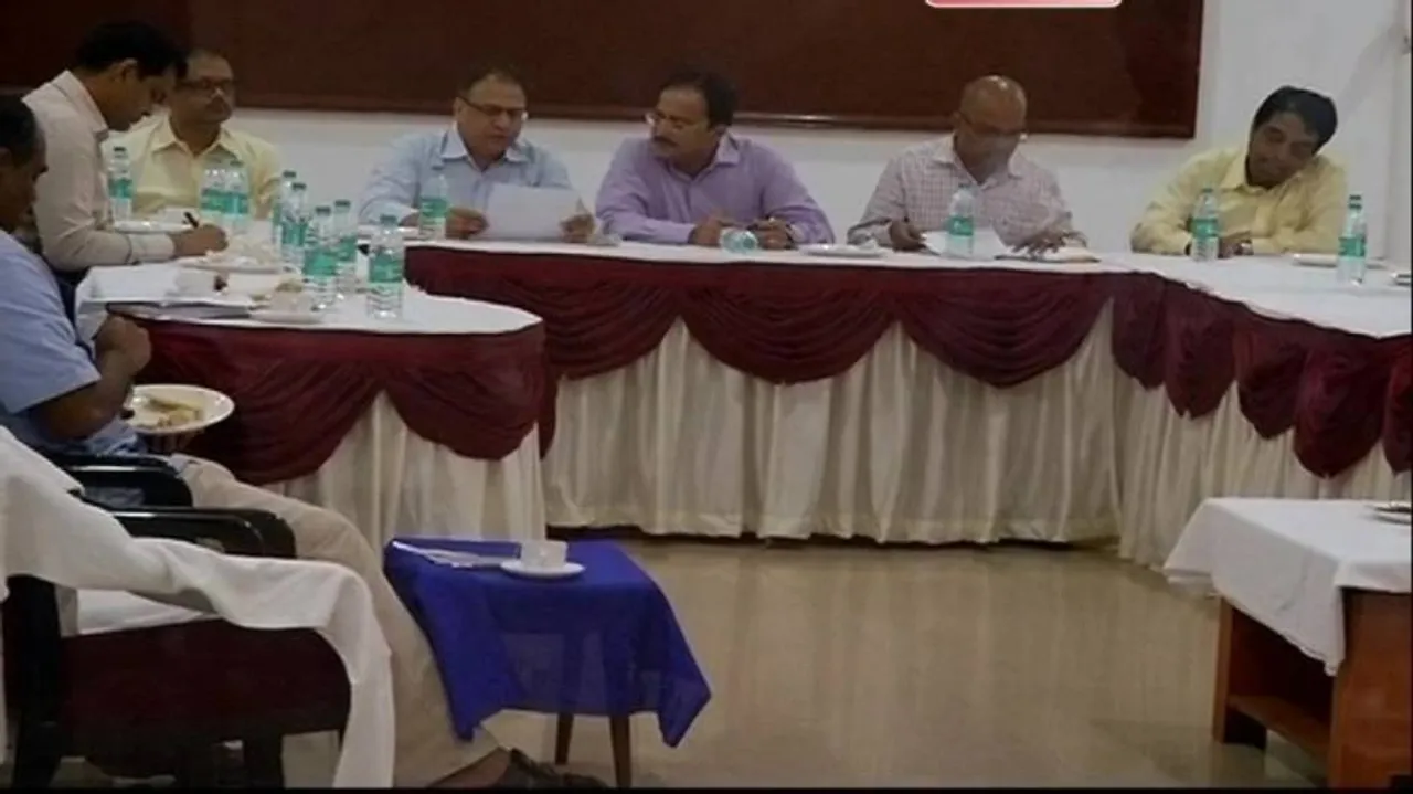IAS officers’ body condemns manhandling of Puri Collector