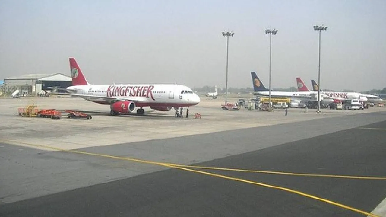 Fog disrupts flight schedule at IGI, over 50 domestic and international flights hit