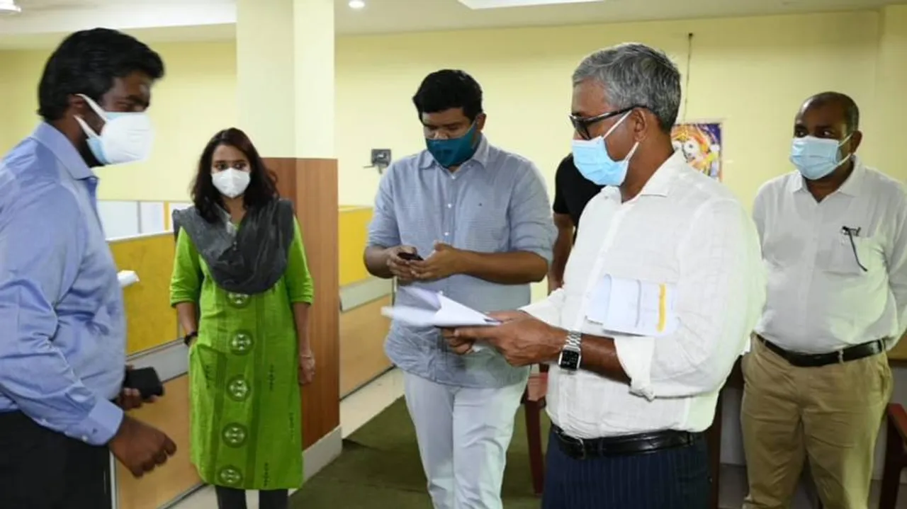 WODC Chief Asit Tripathy Stresses On More ICU Beds, RT-PCR Machines in Sundergarh, Bargarh