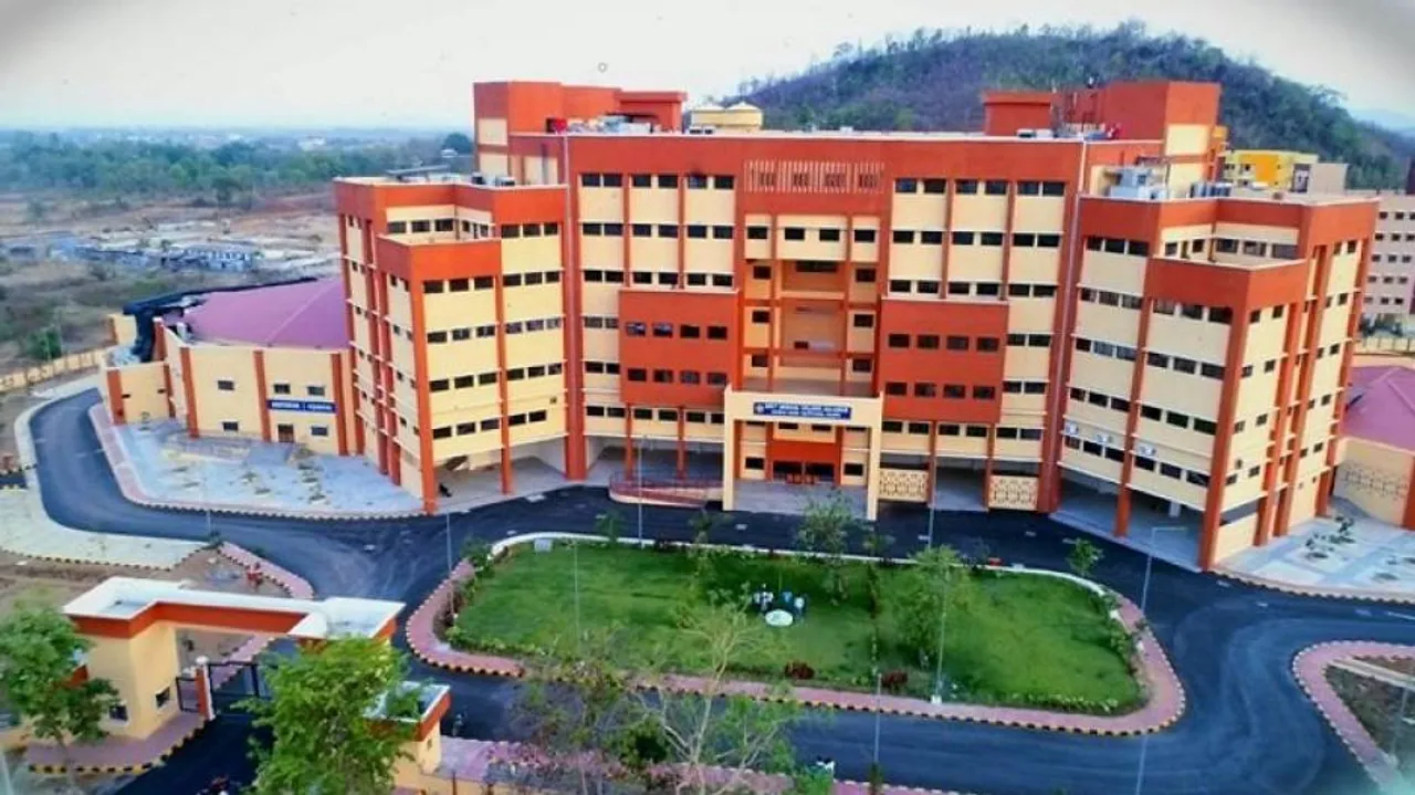 Son Battling Covid-19 At Hospital, Mother’s Body Left Unattended By Kin For 12 Hours